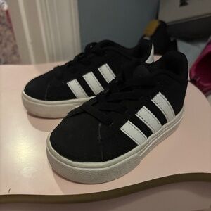 Black adidas for toddlers size 5c
